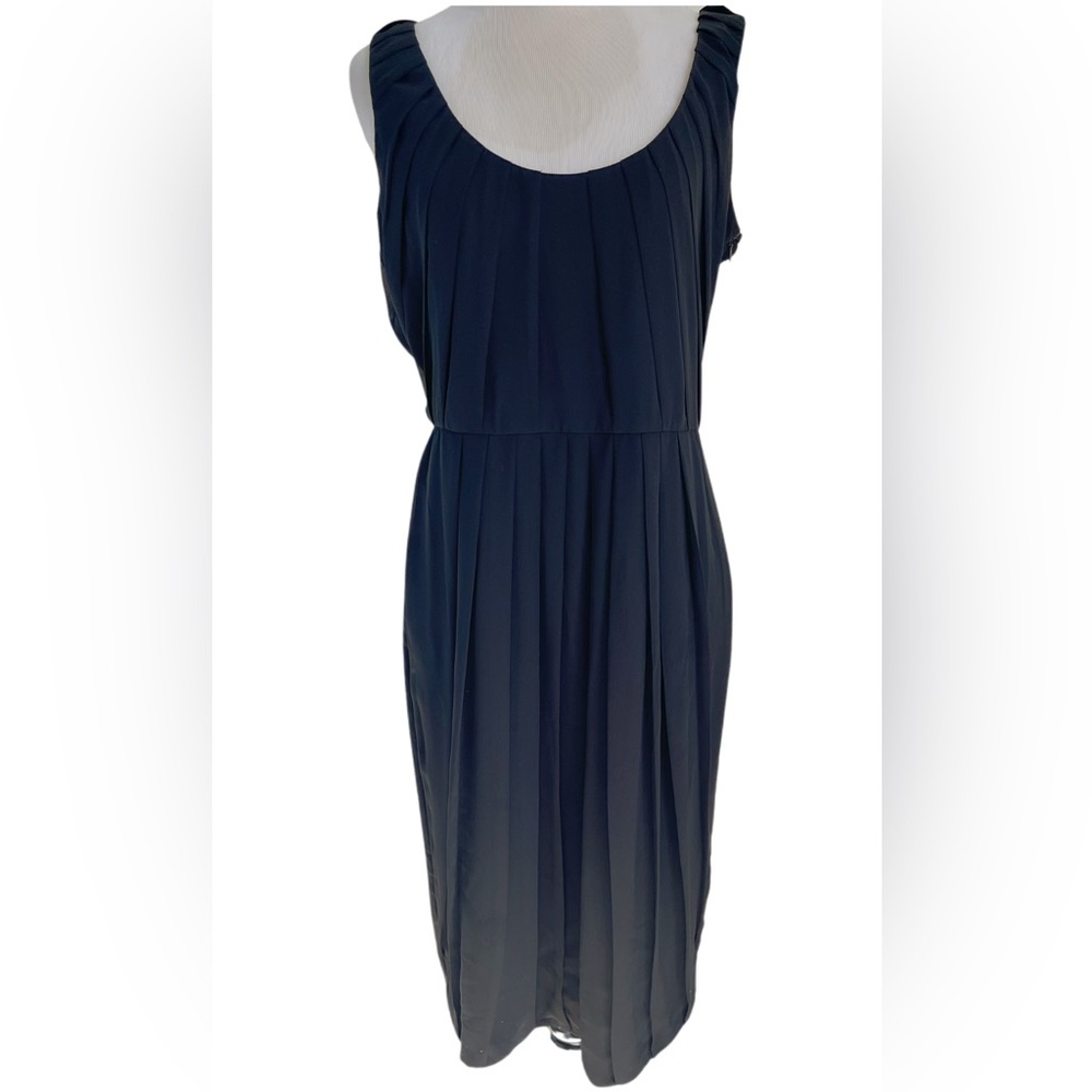 Calvin Klein Black sleeveless pleated cocktail dress size 8 the perfect …